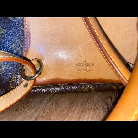 Louis Vuitton Backpack with Umbrella - Picture 4 of 6